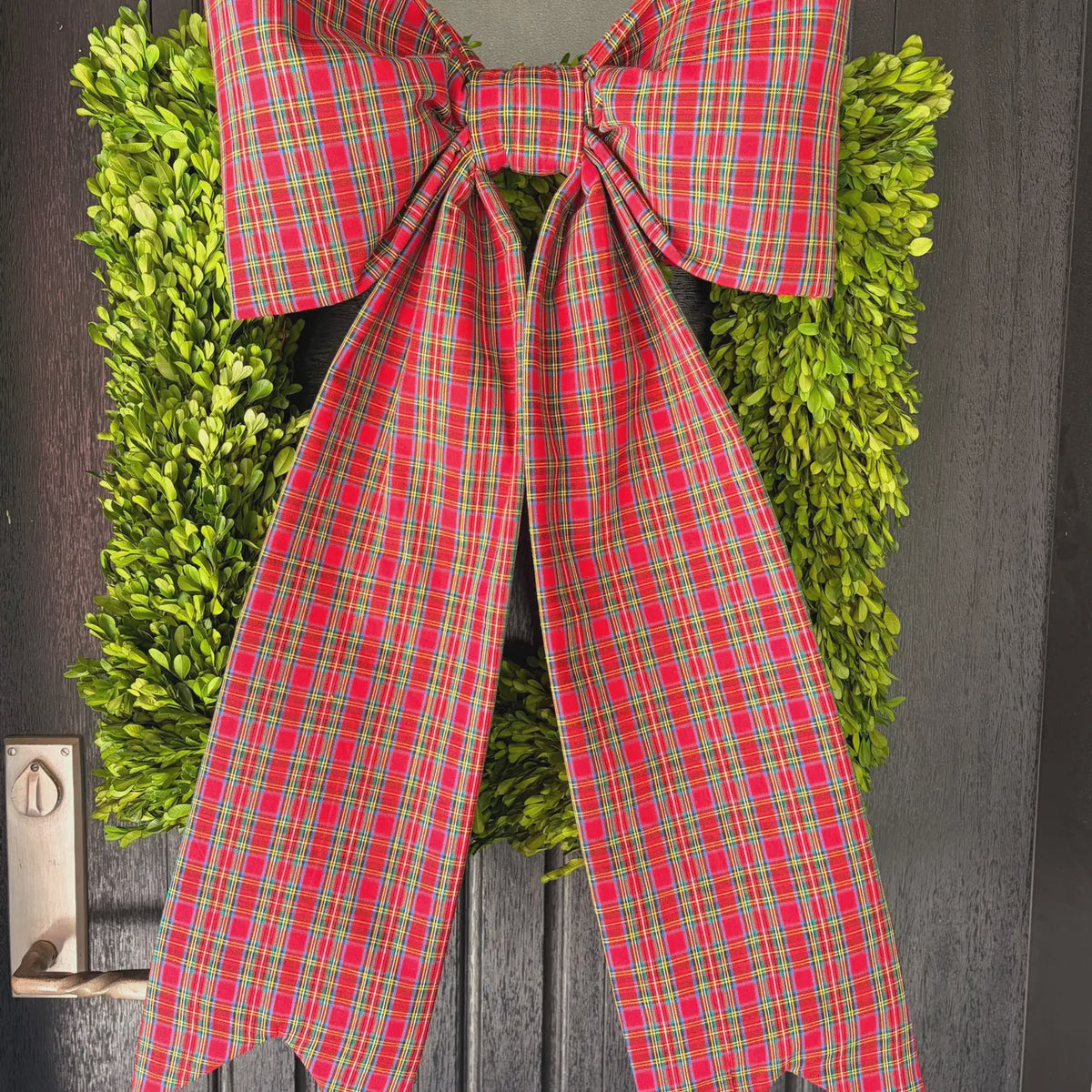 The Yuletide Tartan Bow
